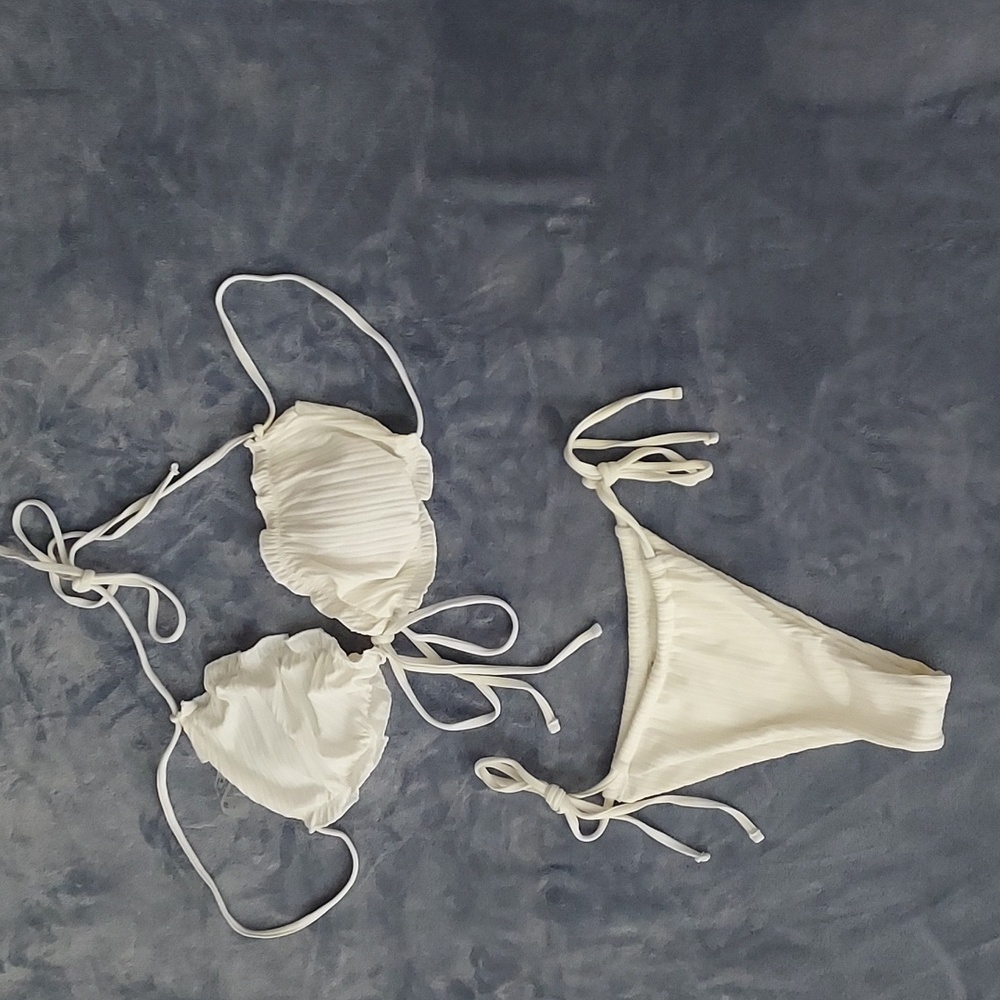 NEW Women's String Bikini Two Piece Swimsuit, Large